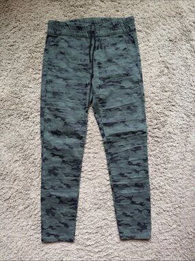 BEVY FLOG Shely in Green Camo